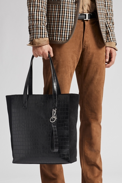 مجموعة Tod’s الرجالية لربيع وصيف 2020... تصاميم خفيفة بجودة عالية